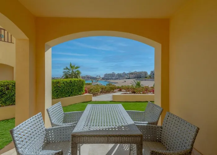 Golden El Gouna Апартаменты *